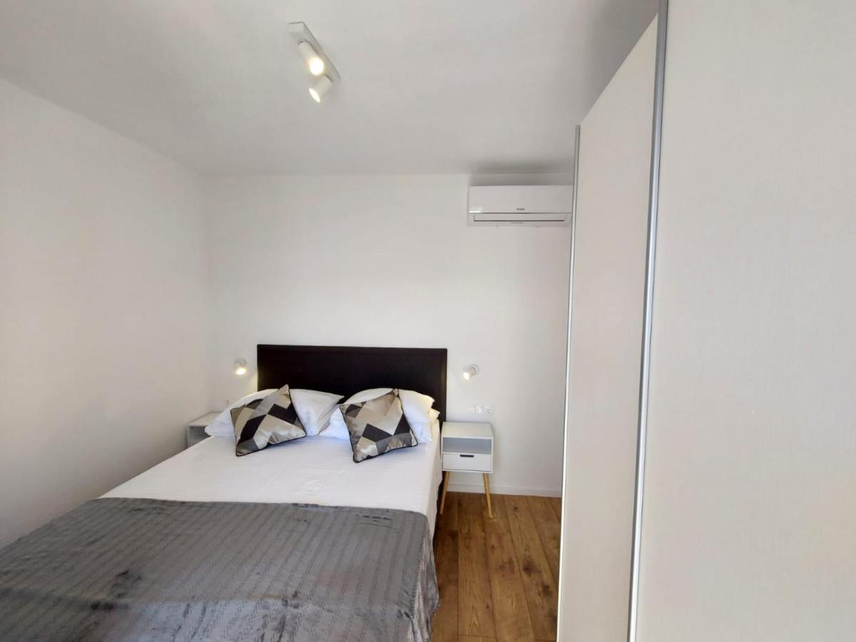 Apartmani Cvita Омиш Экстерьер фото